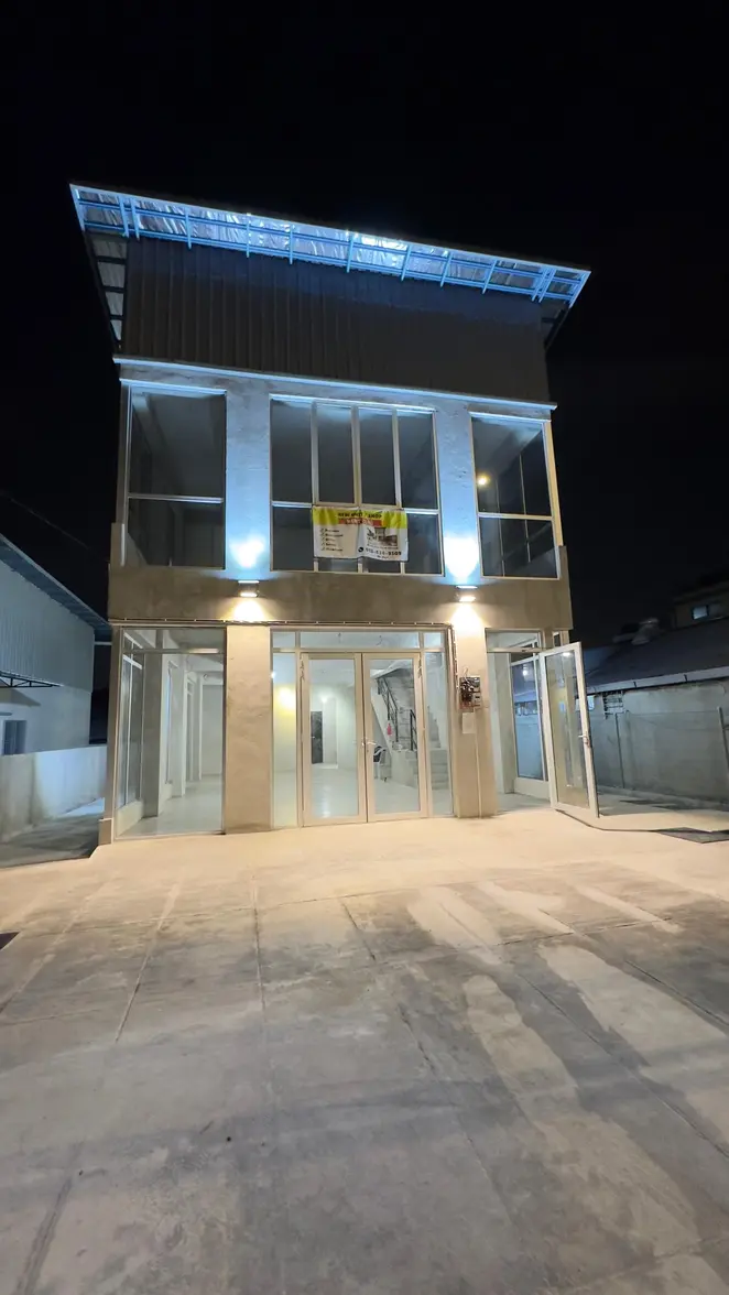 Minimalist Residence